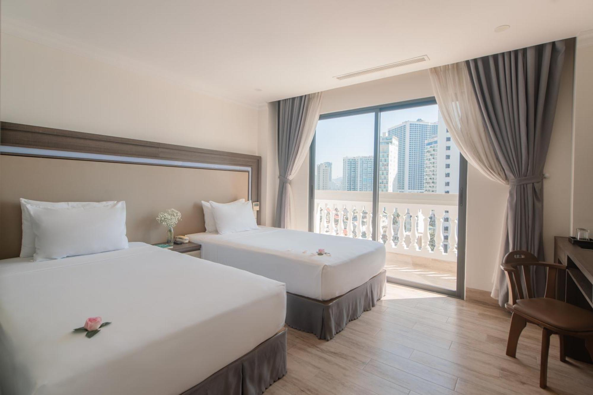 Seven Seas Hotel На Транг Екстериор снимка